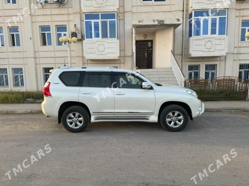 Toyota Land Cruiser Prado 2013 - 548 000 TMT - Aşgabat - img 2