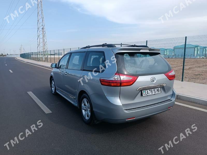 Toyota Sienna 2018 - 315 000 TMT - Мары - img 3