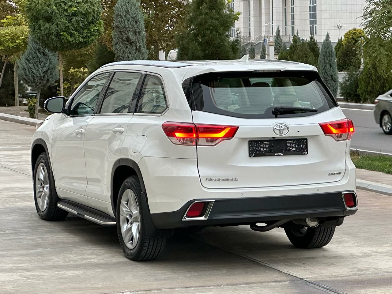 Toyota Highlander 2018 - 610 000 TMT - Aşgabat - img 5