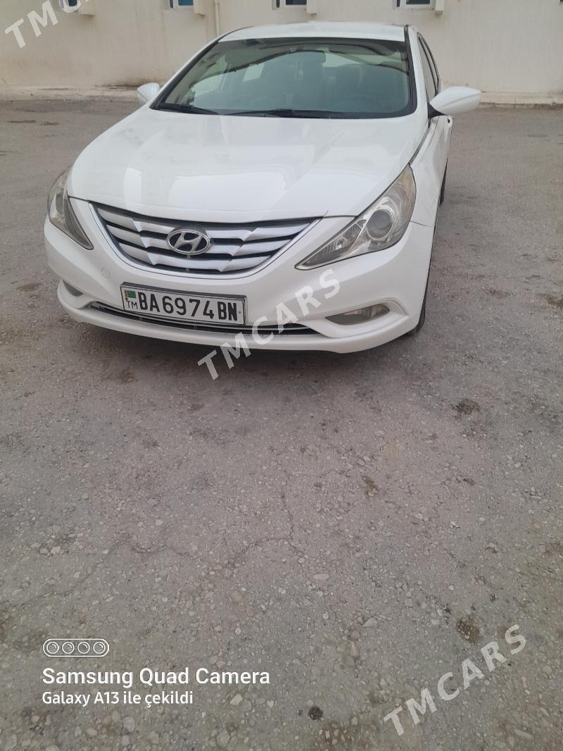 Hyundai Sonata 2013 - 130 000 TMT - Balkanabat - img 3