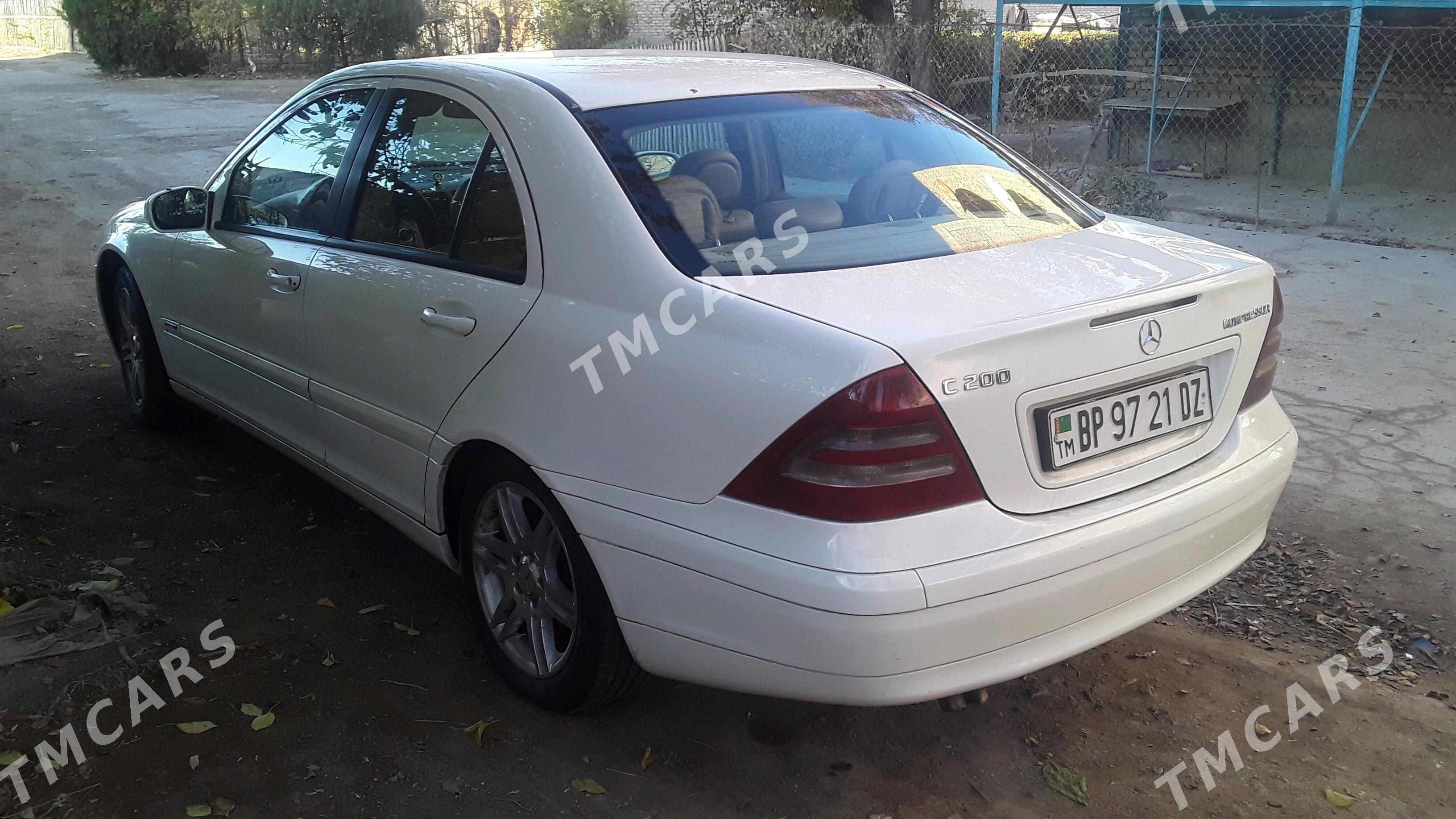 Mercedes-Benz C-Class 2003 - 75 000 TMT - Дашогуз - img 4