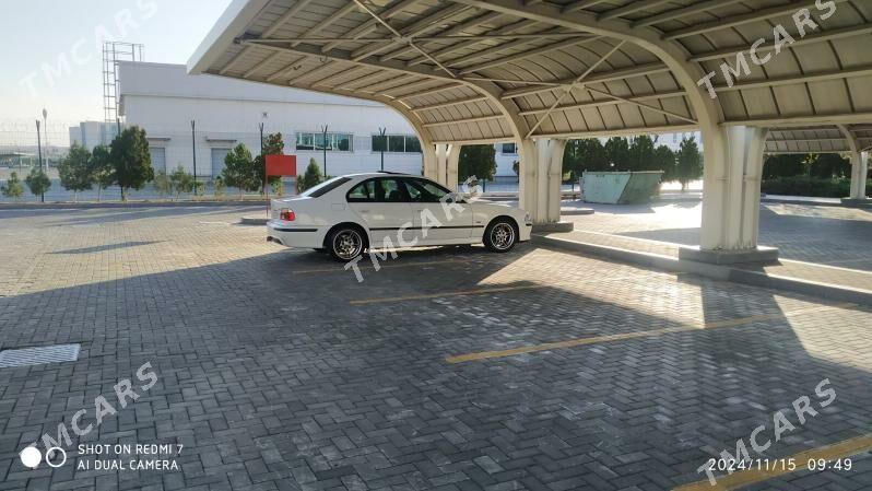 BMW E39 2001 - 130 000 TMT - Türkmenbaşy - img 2