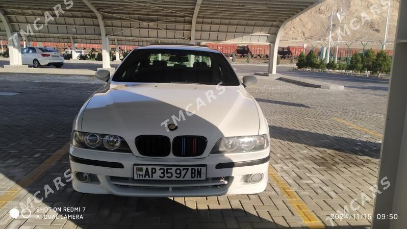 BMW E39 2001 - 130 000 TMT - Türkmenbaşy - img 4