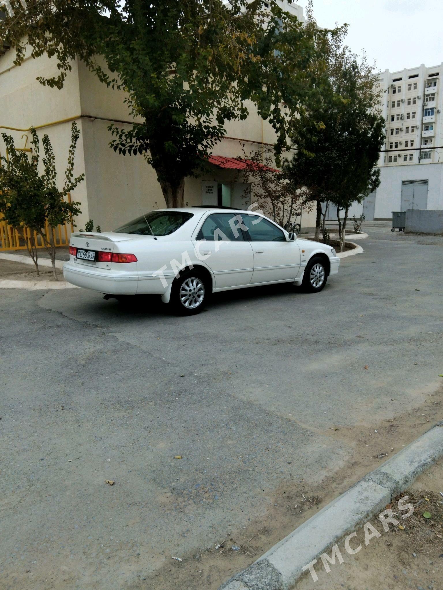 Toyota Camry 2000 - 160 000 TMT - Podwoýski köç. (Bitarap Türkmenistan şaýoly) - img 8