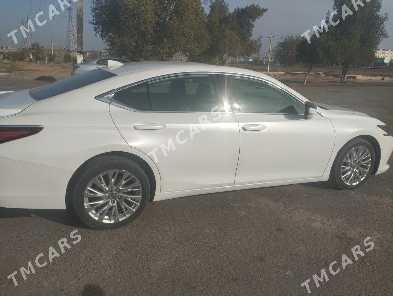 Lexus ES 350 2019 - 500 000 TMT - Байрамали - img 4