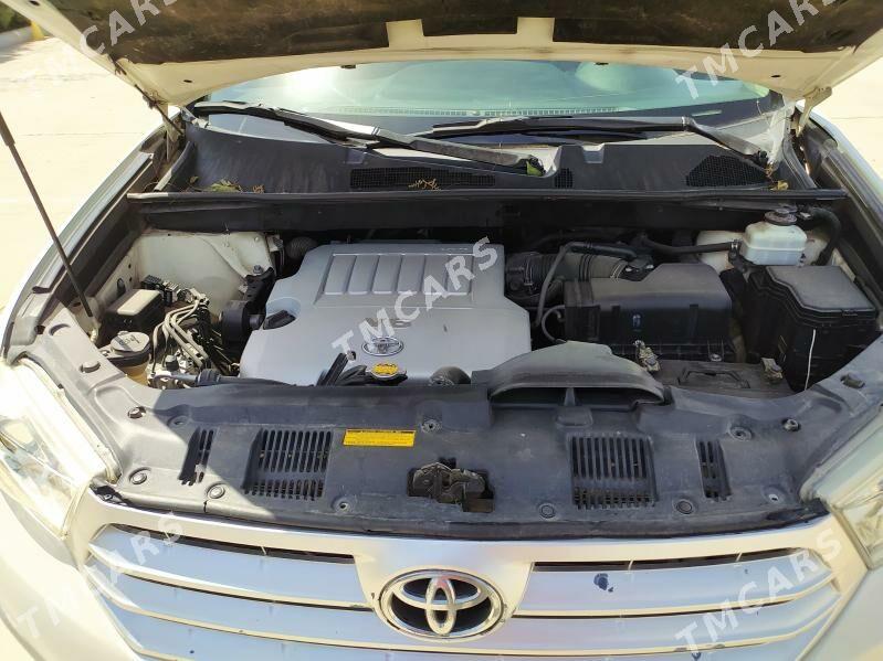 Toyota Highlander 2012 - 320 000 TMT - Ашхабад - img 4