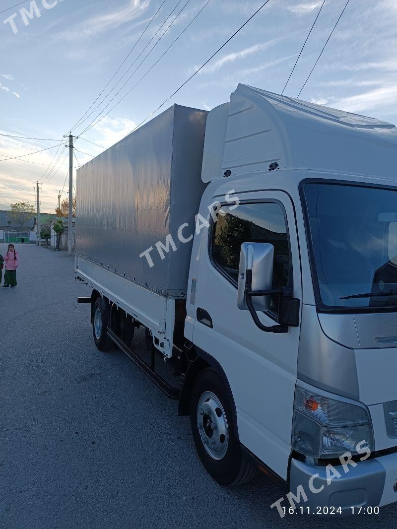 Mitsubishi Canter 2015 - 390 000 TMT - Бузмеин - img 3