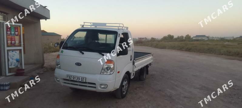 Kia Bongo 2010 - 185 000 TMT - Гурбансолтан Едже - img 3