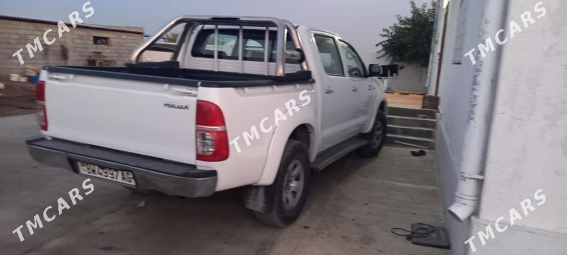 Toyota Hilux 2011 - 250 000 TMT - Ашхабад - img 6