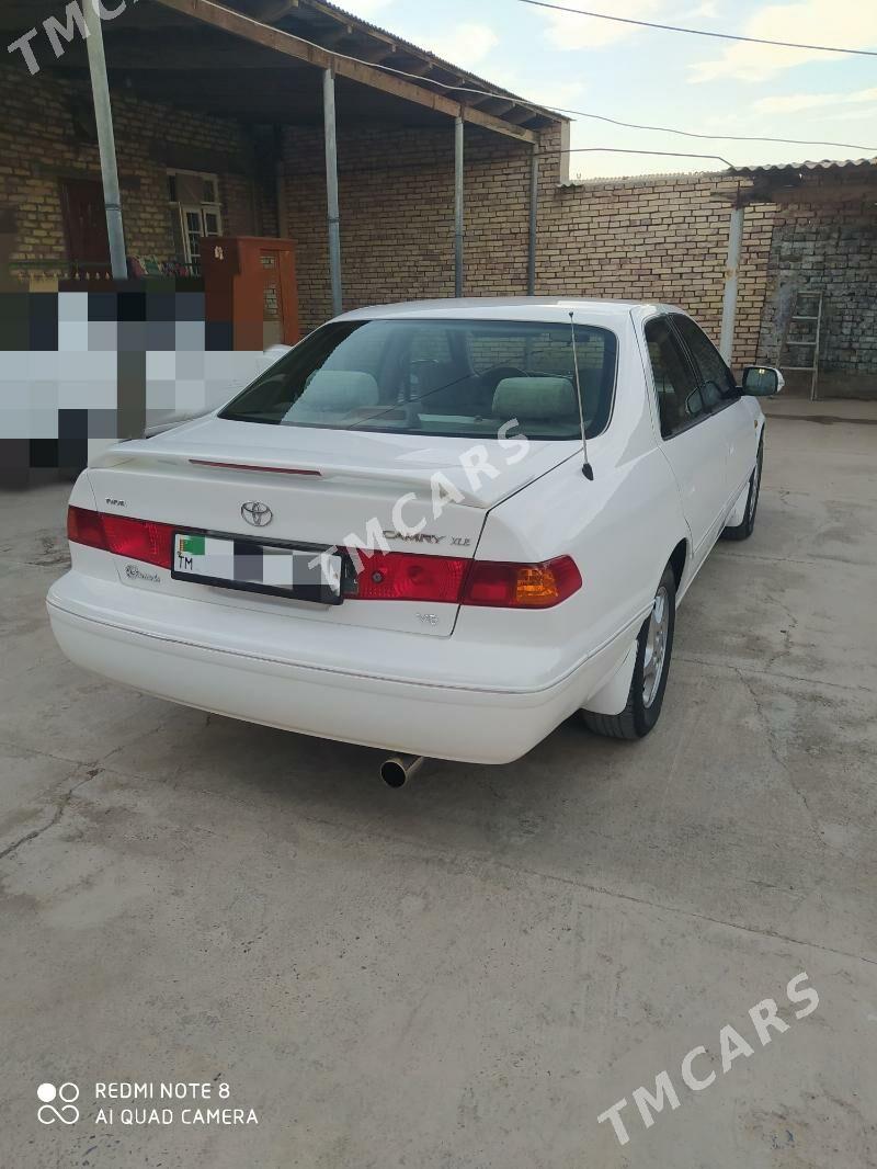 Toyota Camry 1999 - 128 000 TMT - Tejen - img 3