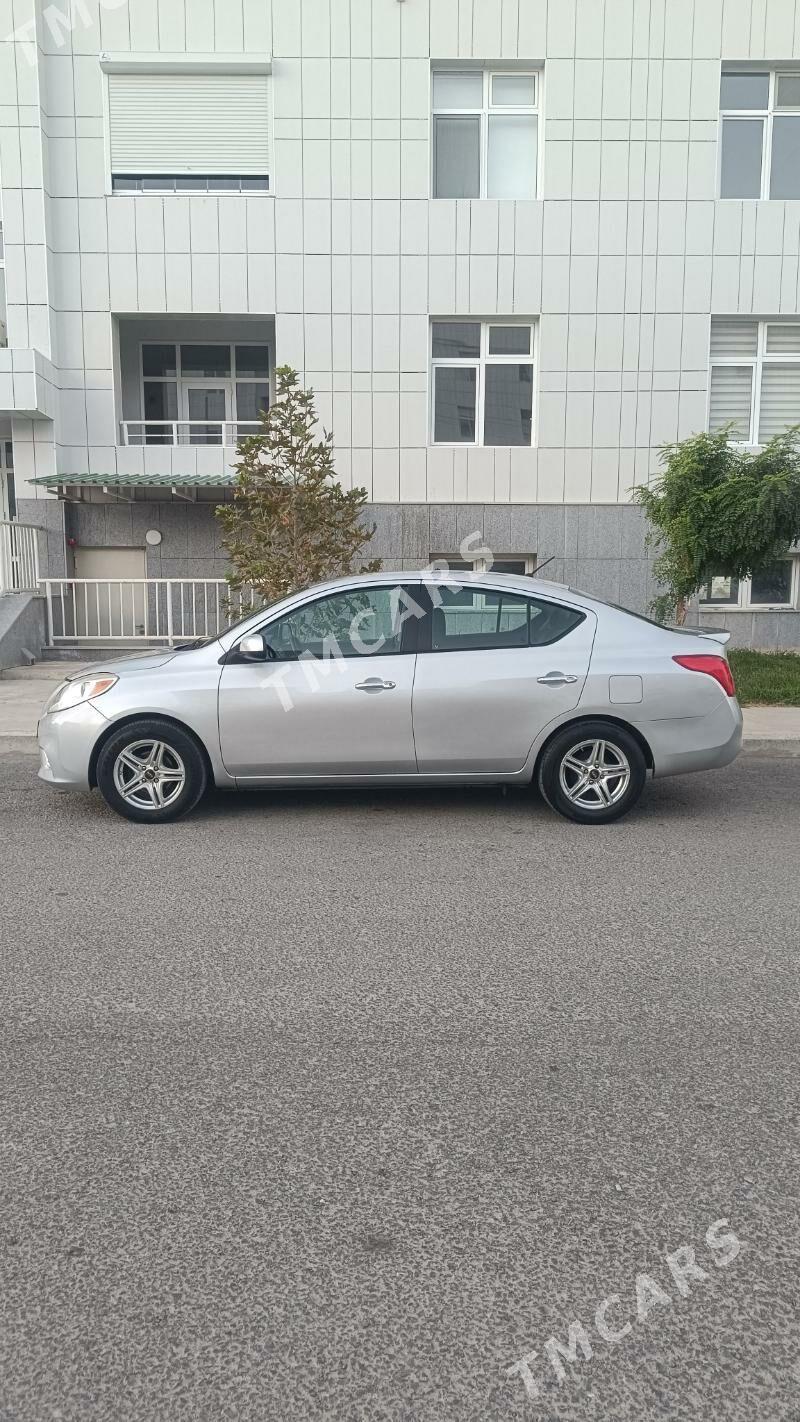 Nissan Versa 2012 - 96 000 TMT - Ашхабад - img 3