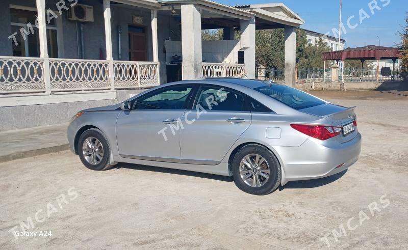 Hyundai Sonata 2010 - 140 000 TMT - Эсенгулы - img 2