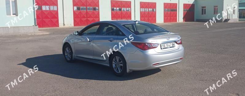 Hyundai Sonata 2010 - 140 000 TMT - Эсенгулы - img 4