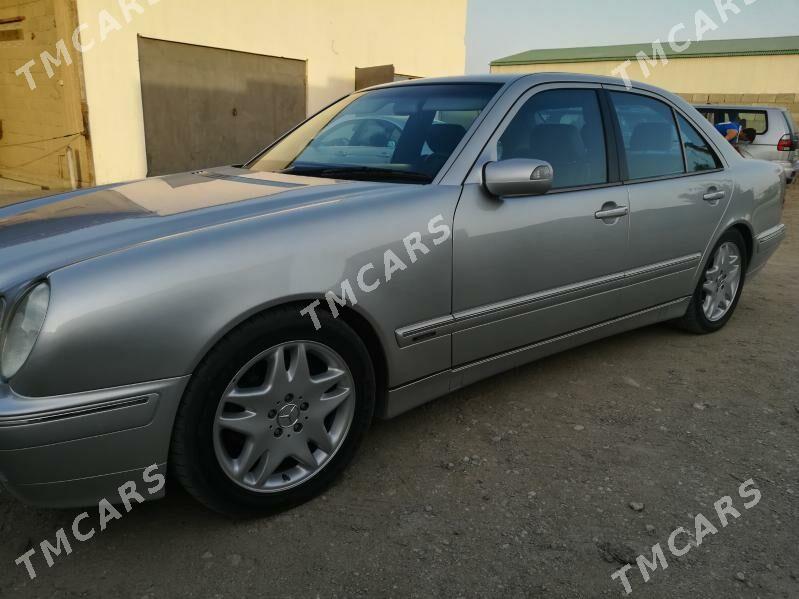 Mercedes-Benz E-Class 2002 - 150 000 TMT - Хазар - img 2