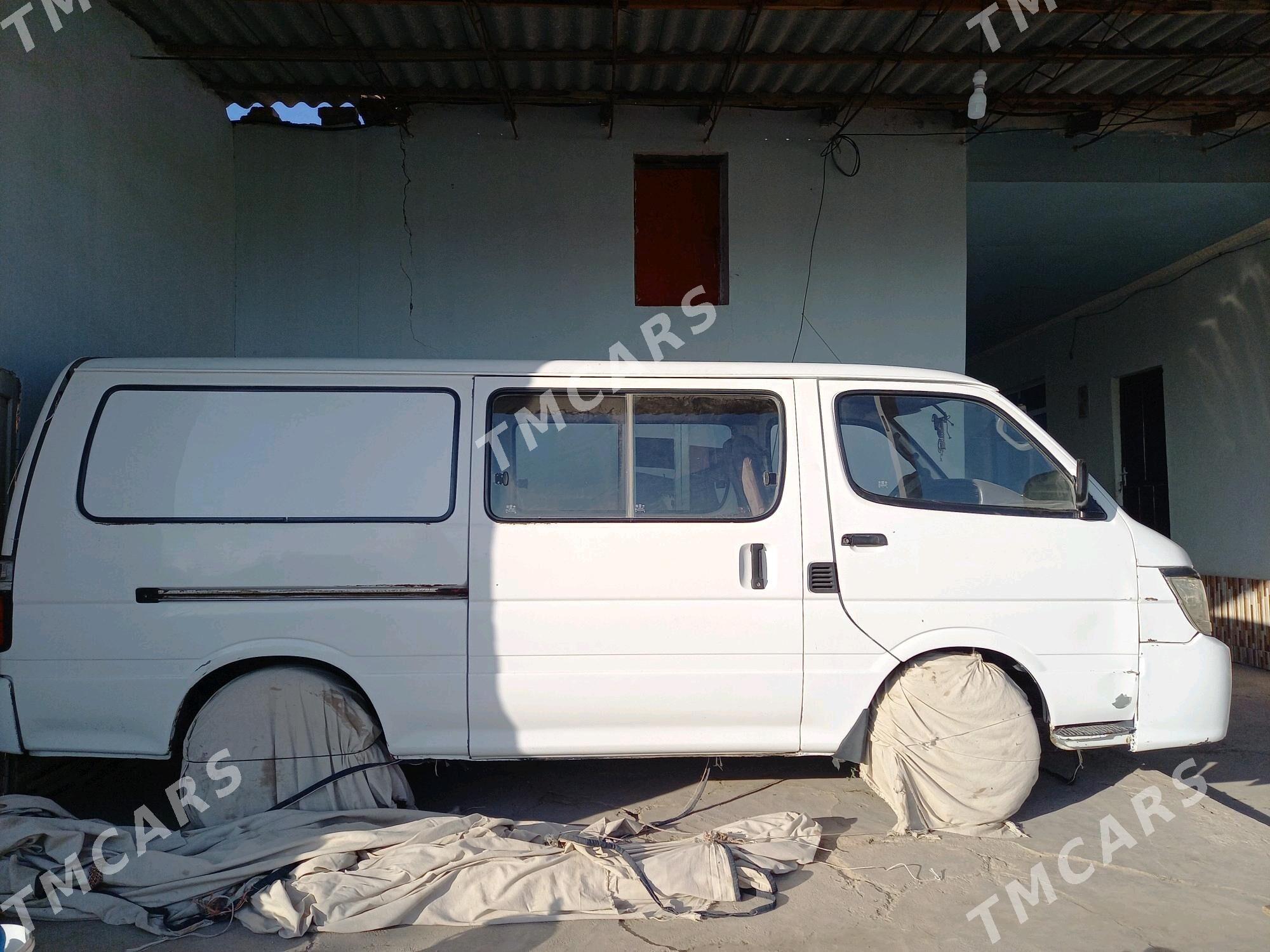 Toyota Hiace 2010 - 80 000 TMT - Köýtendag - img 3