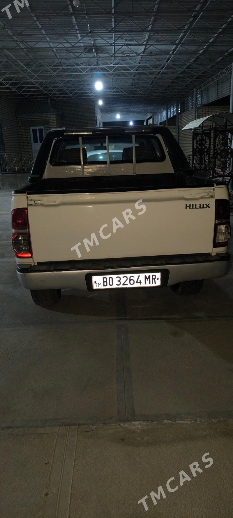 Toyota Hilux 2009 - 220 000 TMT - Байрамали - img 5