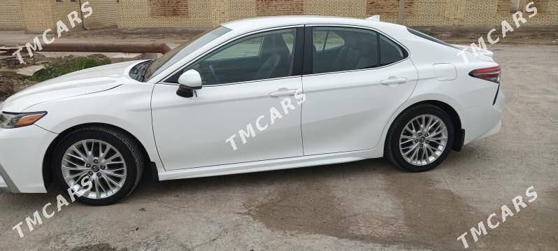 Toyota Camry 2019 - 280 000 TMT - Мургап - img 8