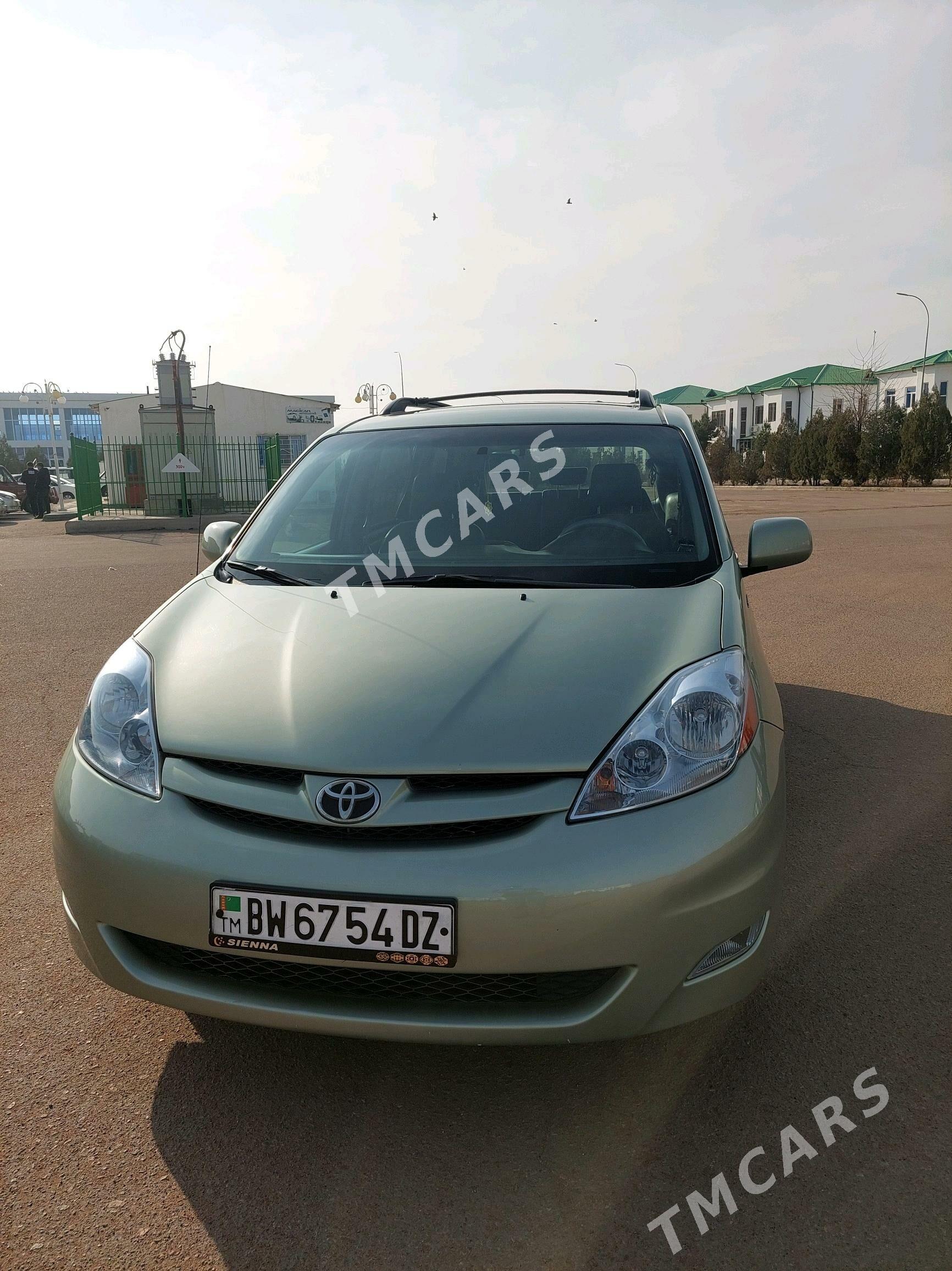 Toyota Sienna 2008 - 240 000 TMT - Дашогуз - img 10