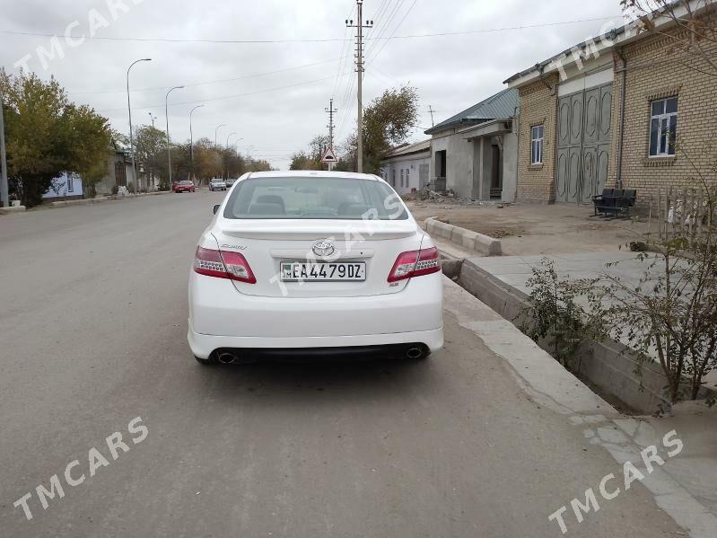 Toyota Camry 2010 - 210 000 TMT - Köneürgenç - img 4