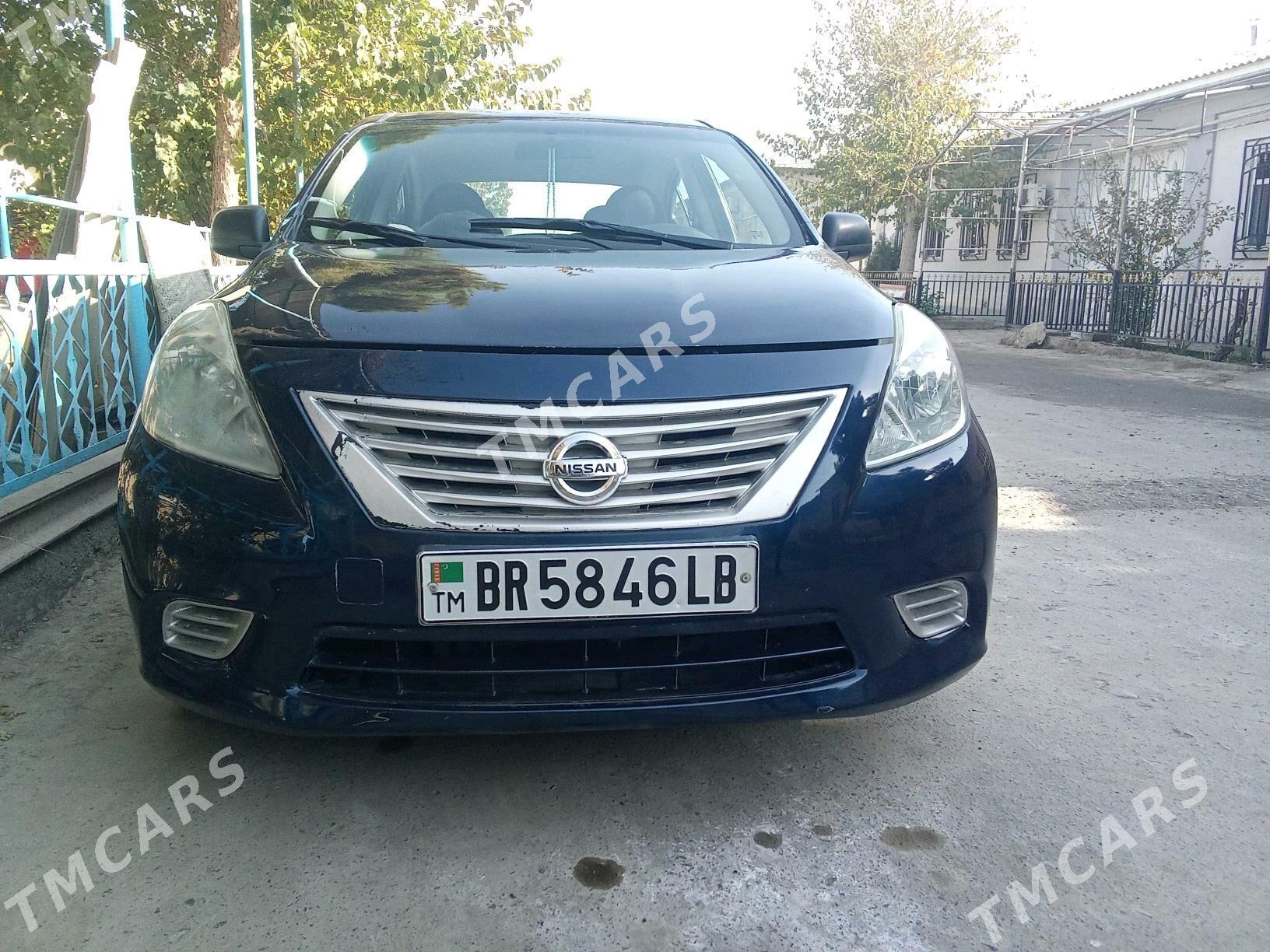 Nissan Versa 2011 - 90 000 TMT - Туркменабат - img 2