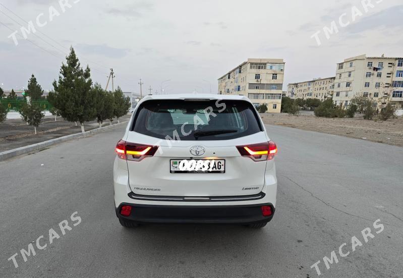 Toyota Highlander 2019 - 490 000 TMT - Aşgabat - img 4