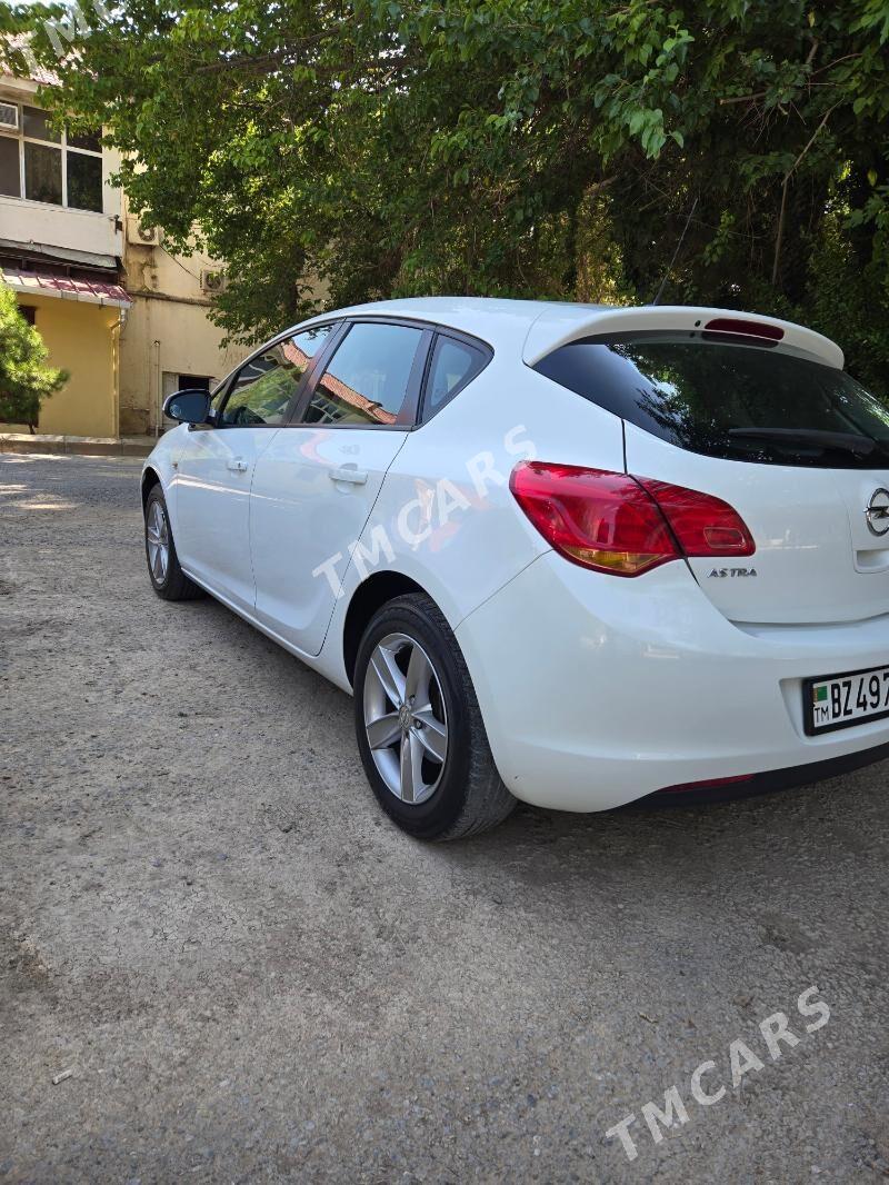 Opel Astra 2010 - 97 000 TMT - 30 мкр - img 2