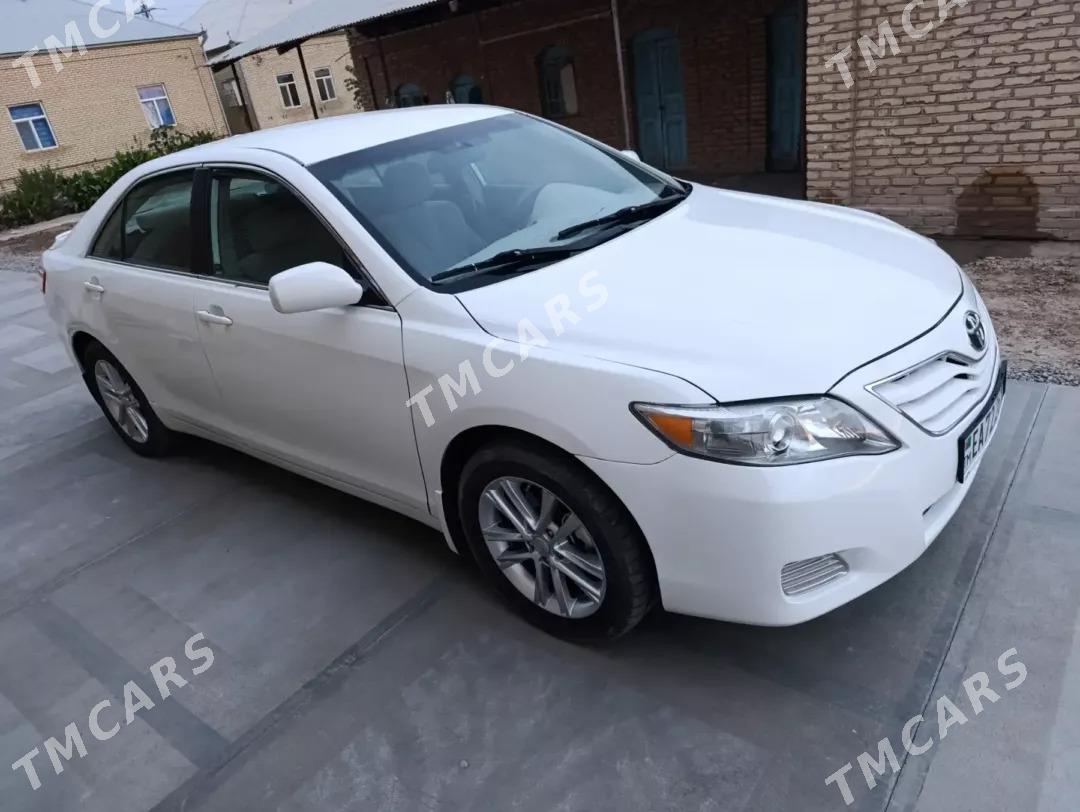 Toyota Camry 2010 - 170 000 TMT - Мары - img 3