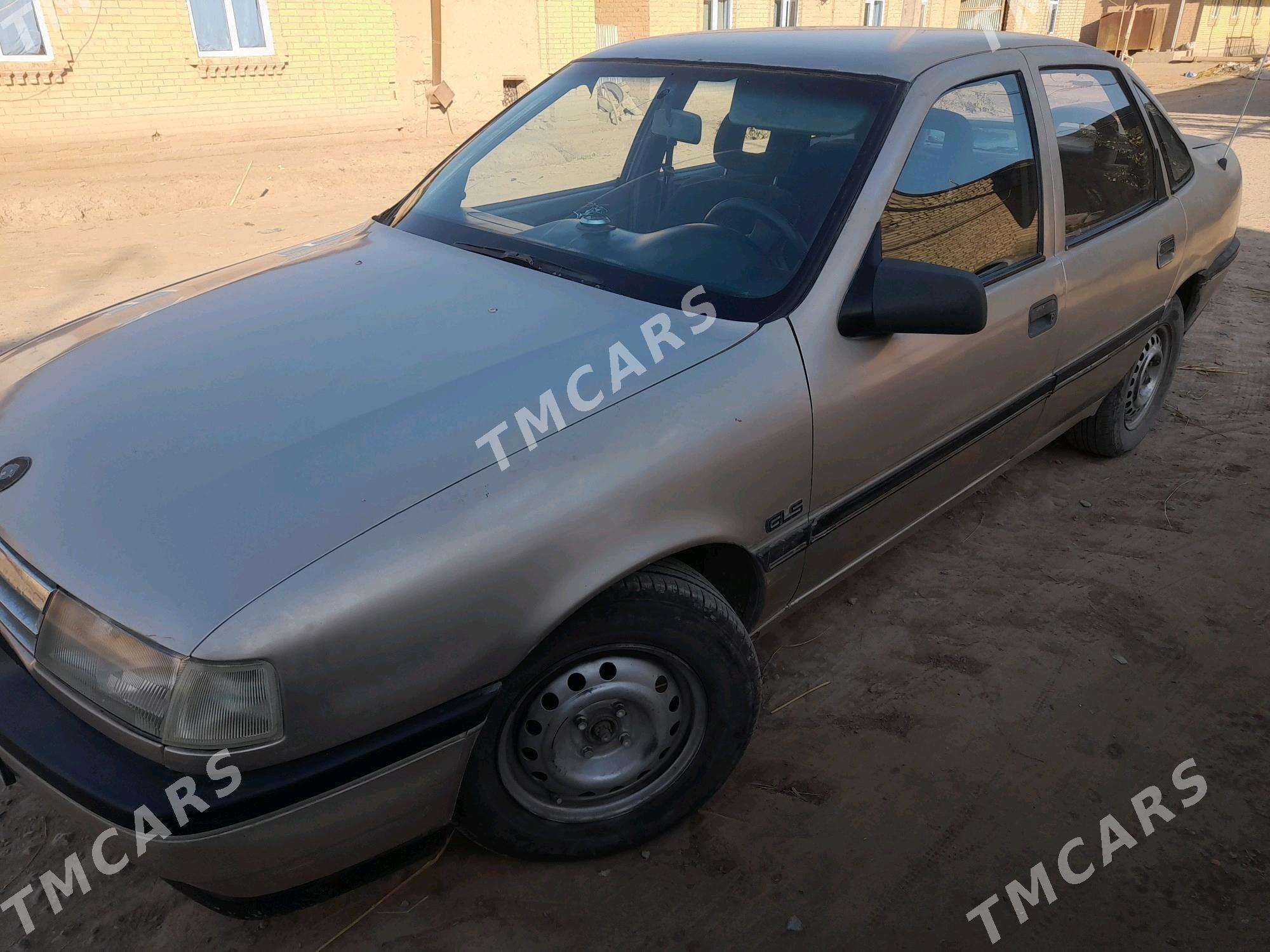 Opel Vectra 1990 - 30 000 TMT - Çärjew - img 3