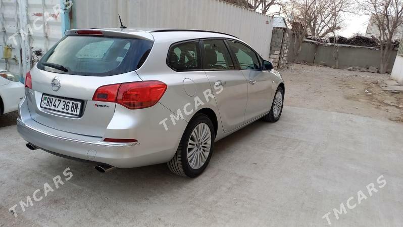 Opel Astra 2014 - 140 000 TMT - Балканабат - img 5