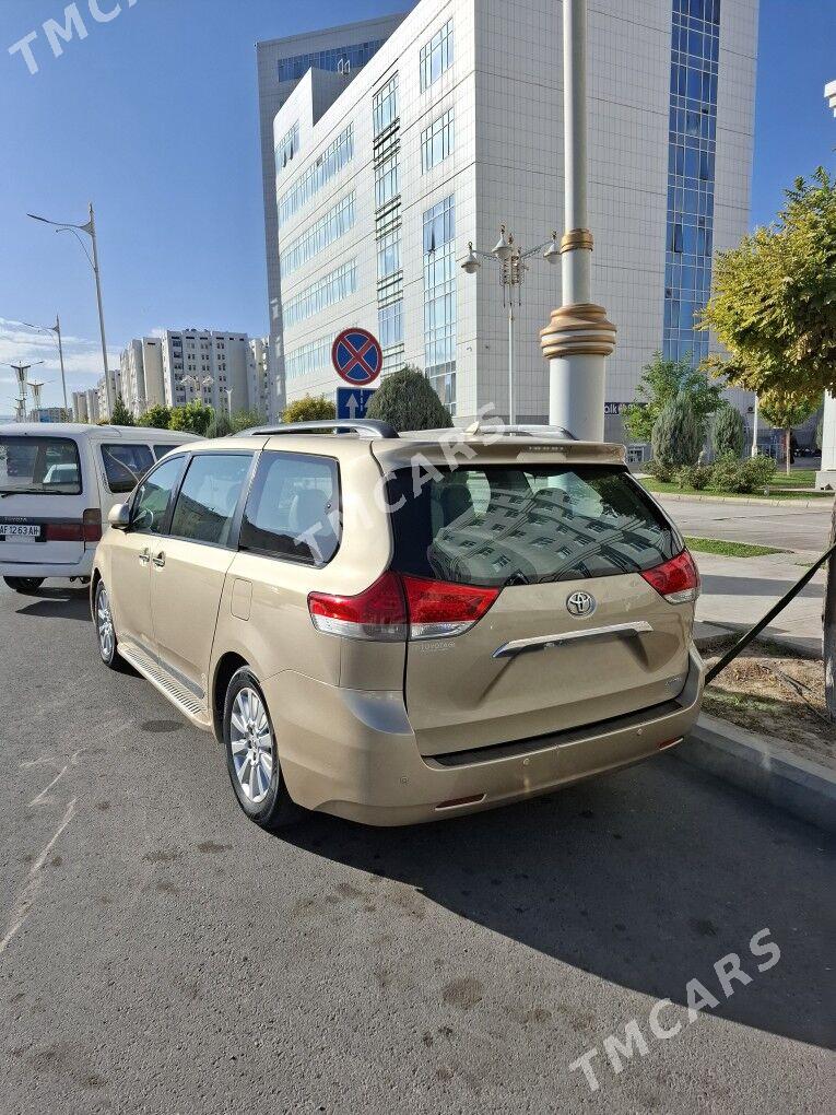 Toyota Sienna 2011 - 285 000 TMT - Aşgabat - img 3