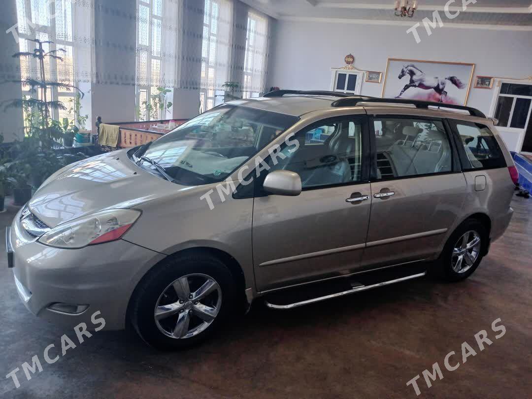 Toyota Sienna 2007 - 195 000 TMT - Туркменабат - img 2