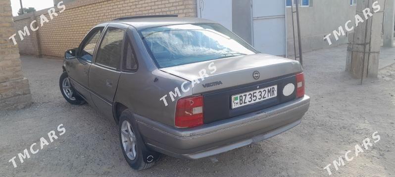 Opel Vectra 1992 - 25 000 TMT - Мургап - img 5