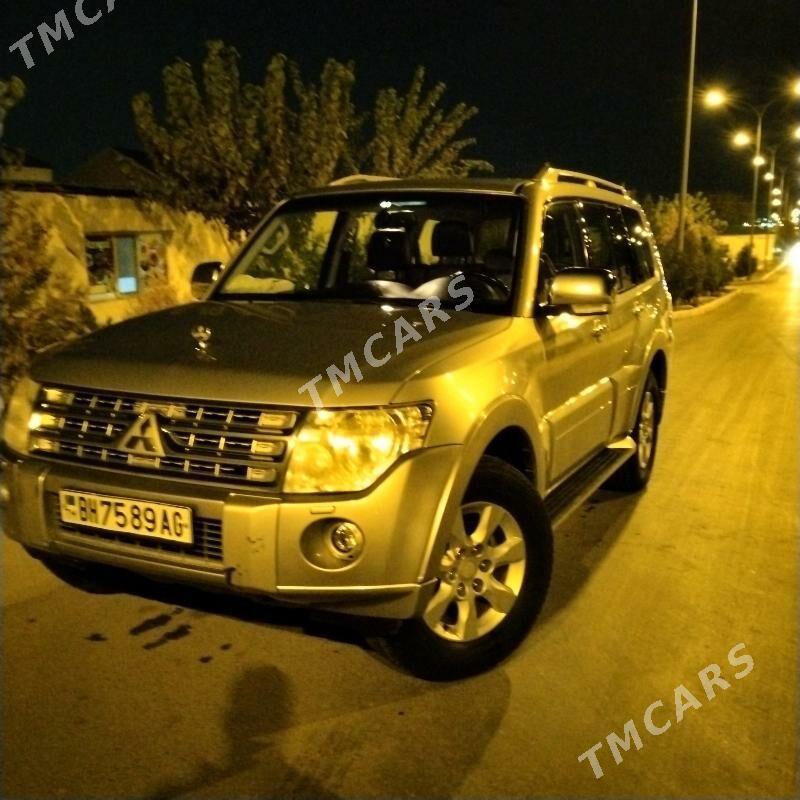 Mitsubishi Pajero 2012 - 235 000 TMT - Анев - img 9