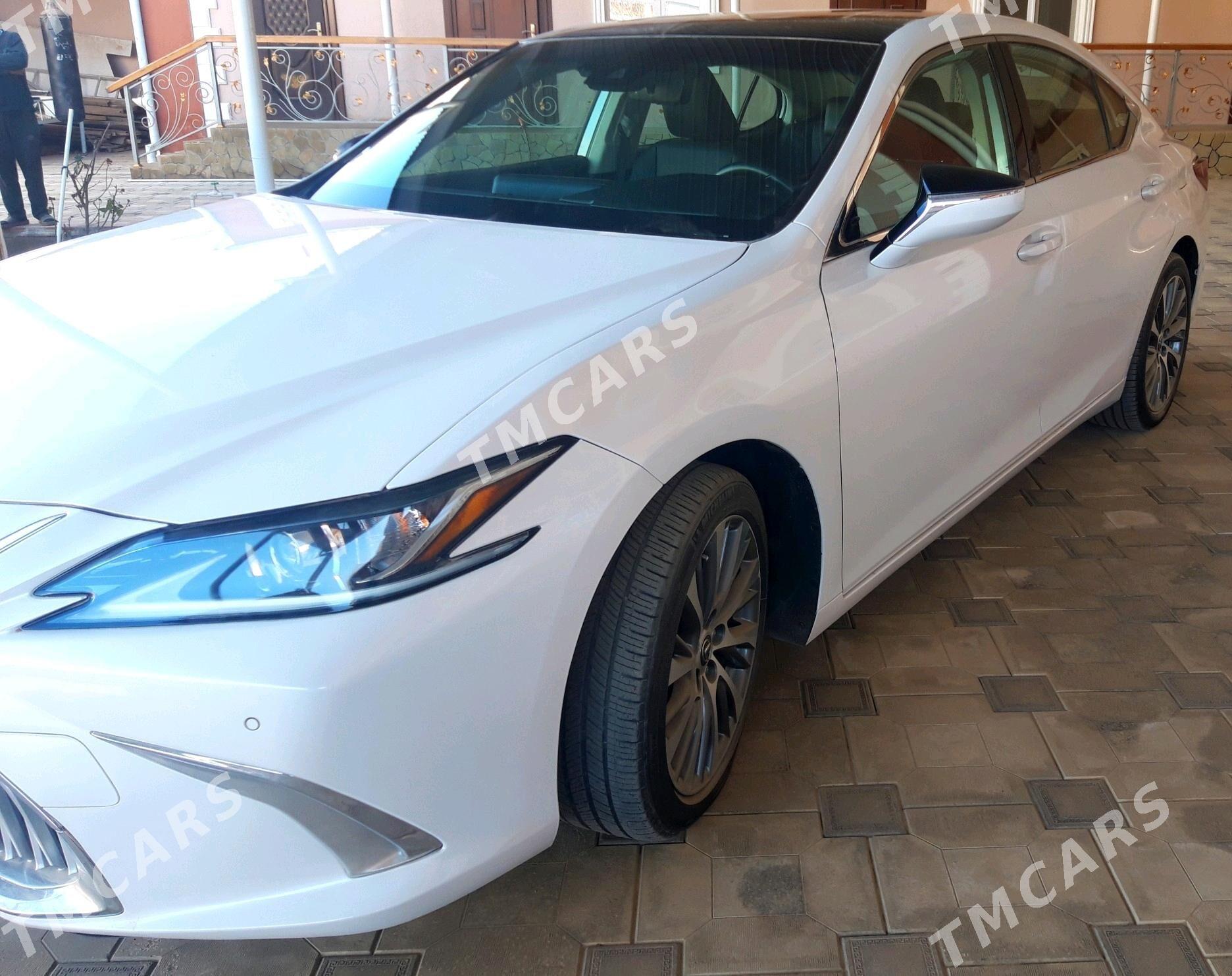 Lexus ES 350 2019 - 700 000 TMT - "Altyn Asyr" Gündogar bazary (Jygyllyk) - img 2