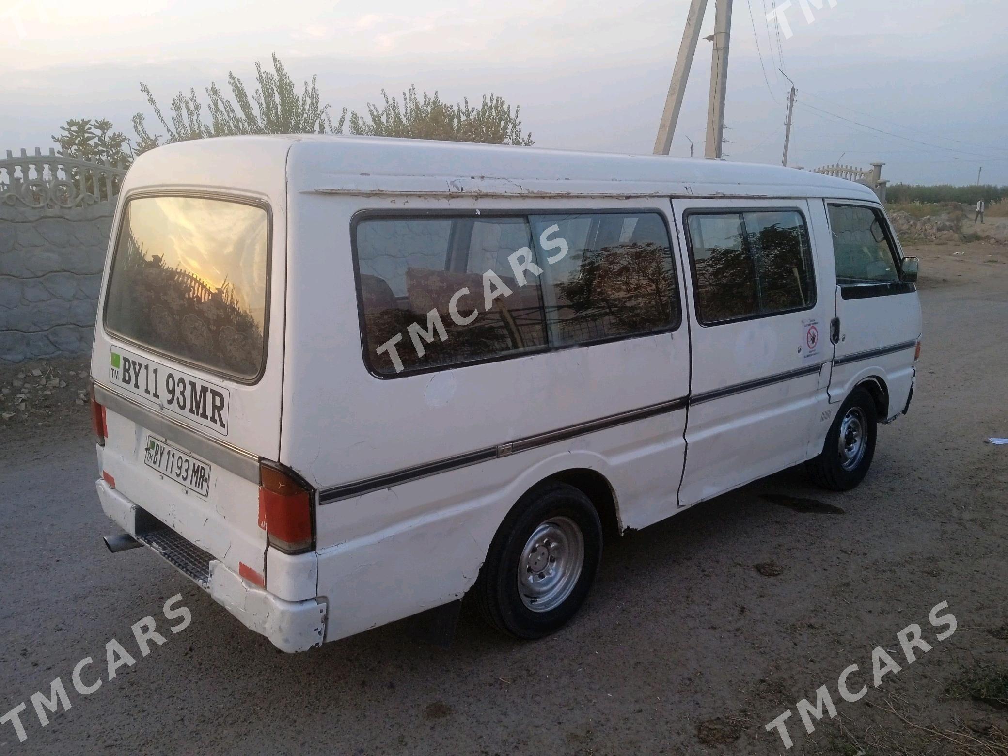 Mazda B2000 1993 - 27 000 TMT - Мургап - img 3