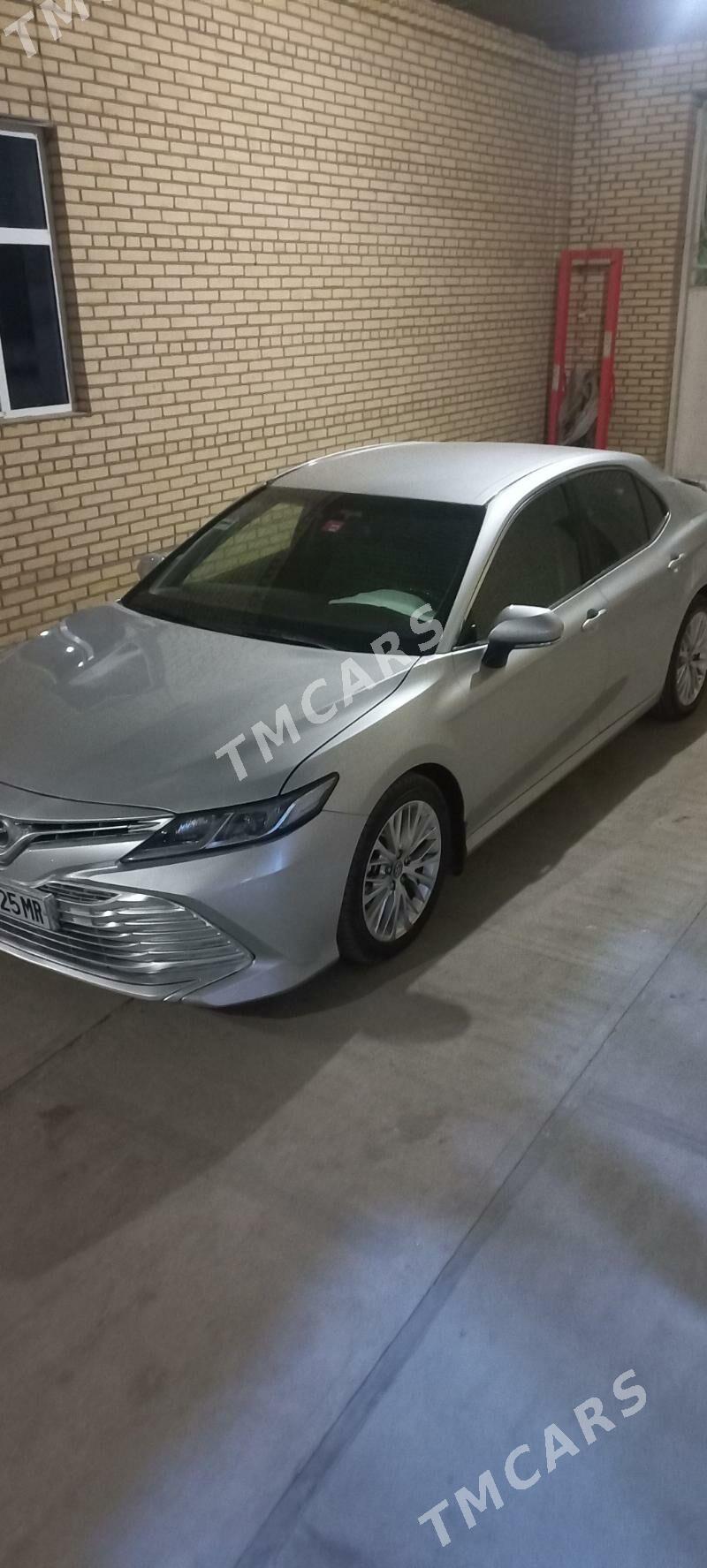 Toyota Camry 2018 - 233 000 TMT - Мары - img 6