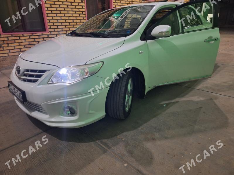 Toyota Corolla 2013 - 250 000 TMT - Бузмеин - img 2