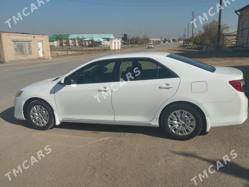 Toyota Camry 2012 - 180 000 TMT - Мургап - img 4