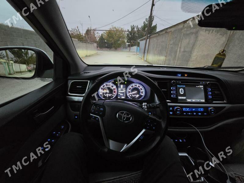 Toyota Highlander 2016 - 350 000 TMT - Бузмеин - img 5