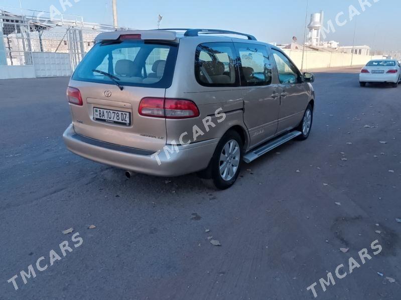 Toyota Sienna 2002 - 145 000 TMT - Дашогуз - img 3