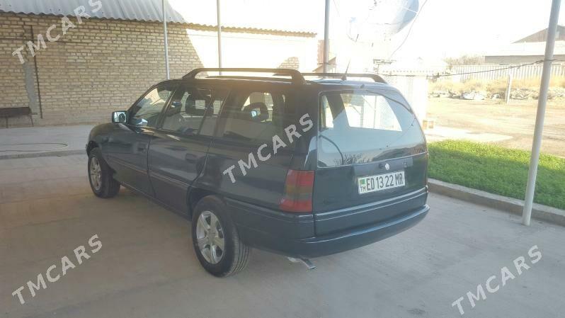 Opel Astra 1994 - 28 000 TMT - Мары - img 4