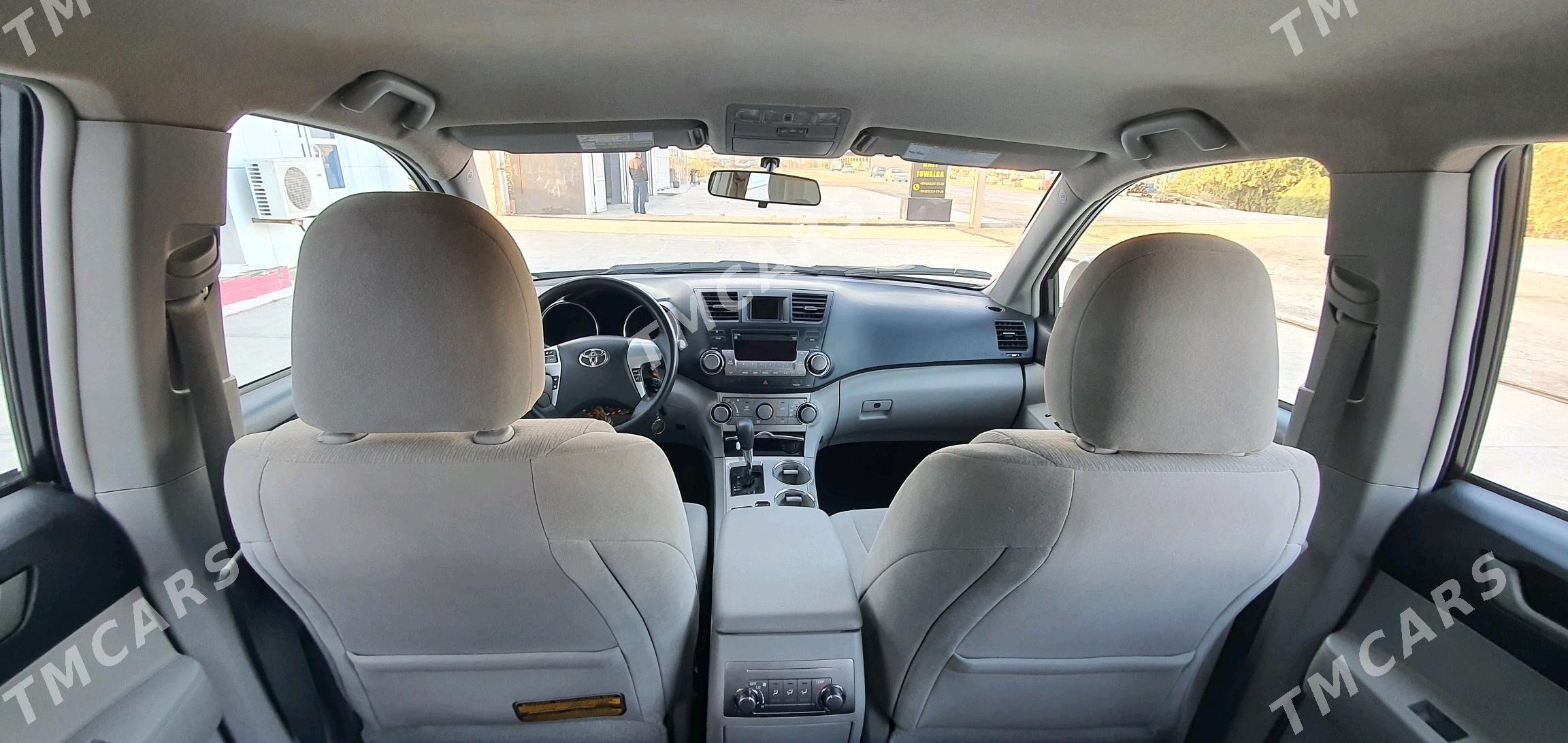 Toyota Highlander 2012 - 280 000 TMT - Векильбазар - img 9