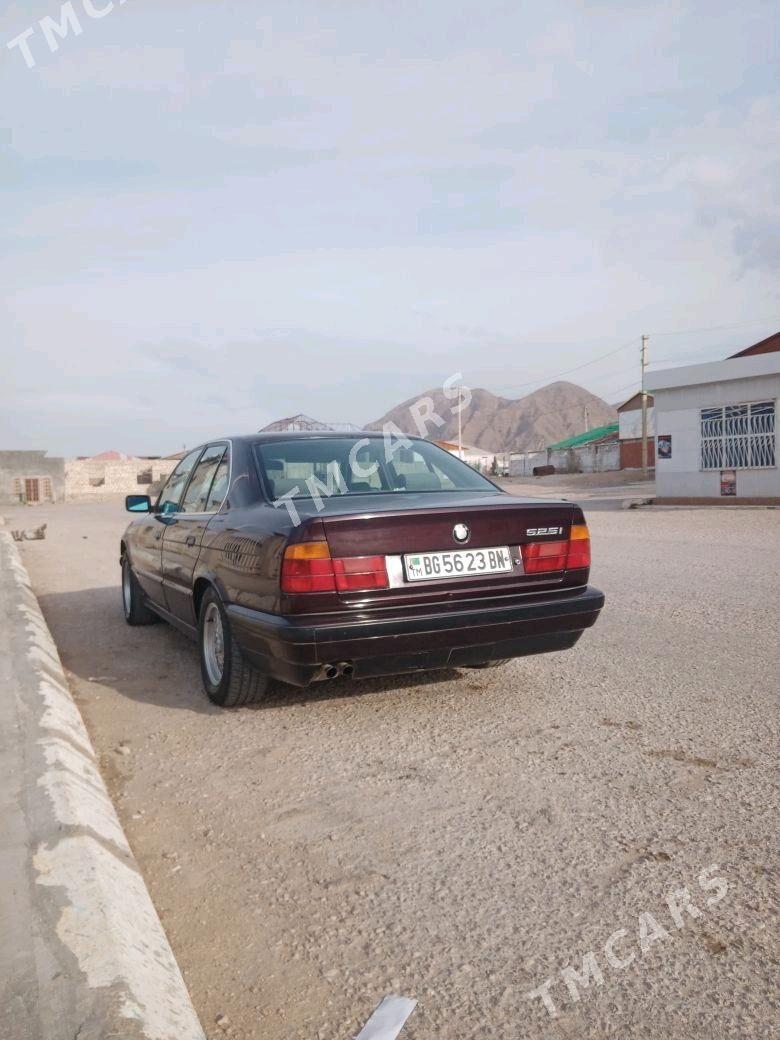 BMW 525 1993 - 45 000 TMT - Балканабат - img 3