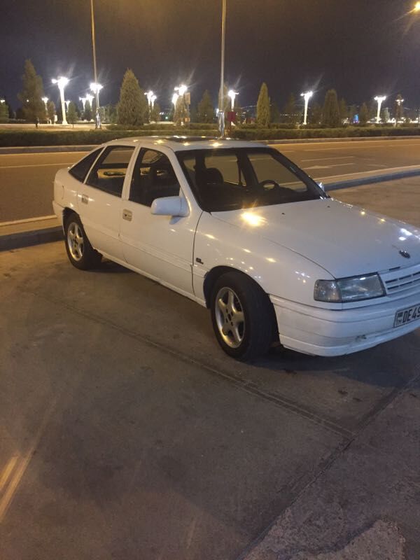 Opel Vectra 1990 - 25 000 TMT - Бекреве - img 3