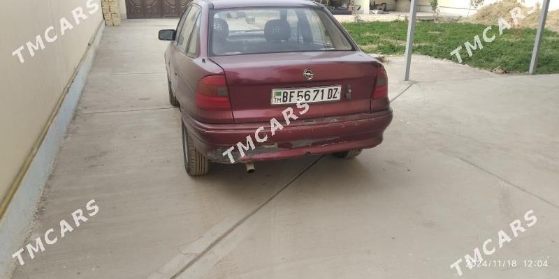 Opel Astra 1992 - 30 000 TMT - Дашогуз - img 4