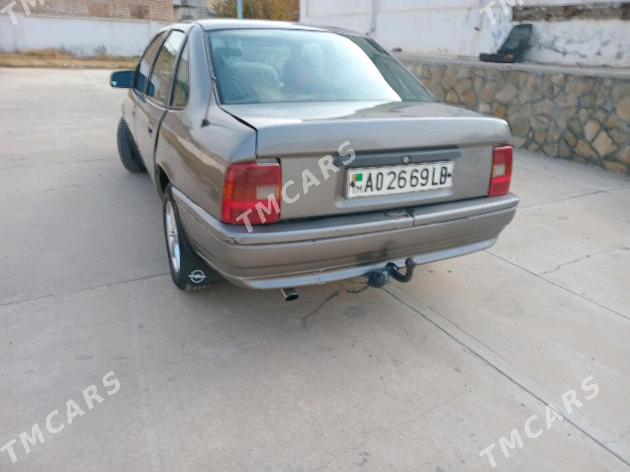 Opel Vectra 1990 - 30 000 TMT - Туркменабат - img 2