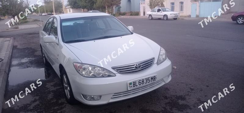 Toyota Camry 2005 - 150 000 TMT - Байрамали - img 8