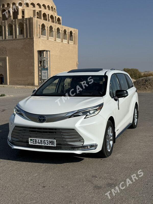 Toyota Sienna 2021 - 600 000 TMT - Aşgabat - img 10