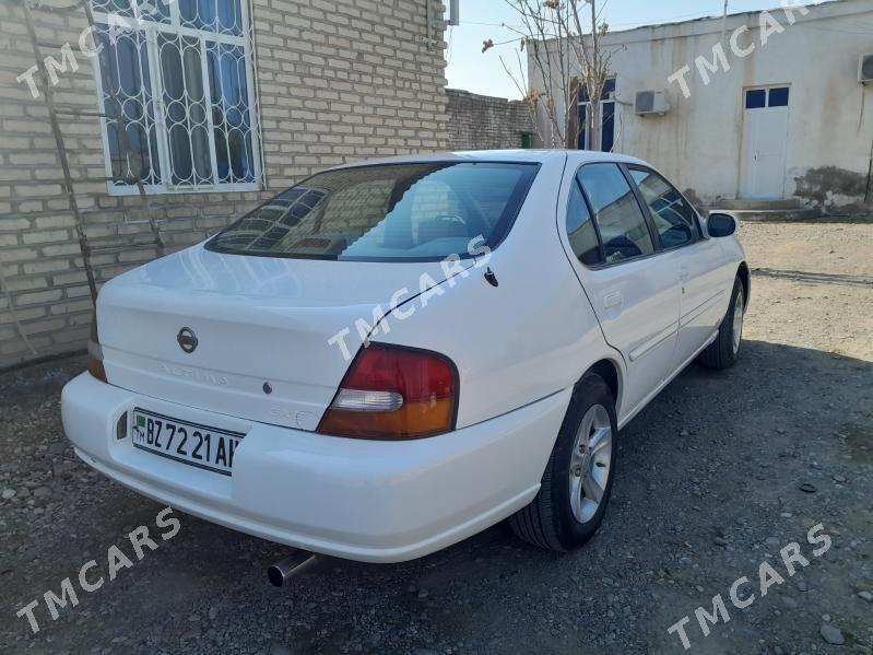 Nissan Altima 1998 - 40 000 TMT - Серахс - img 4