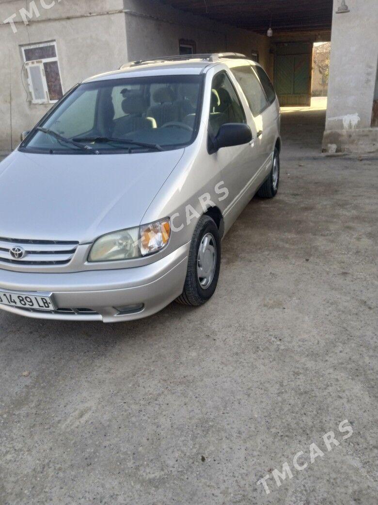 Toyota Sienna 2001 - 130 000 TMT - Чарджоу - img 4